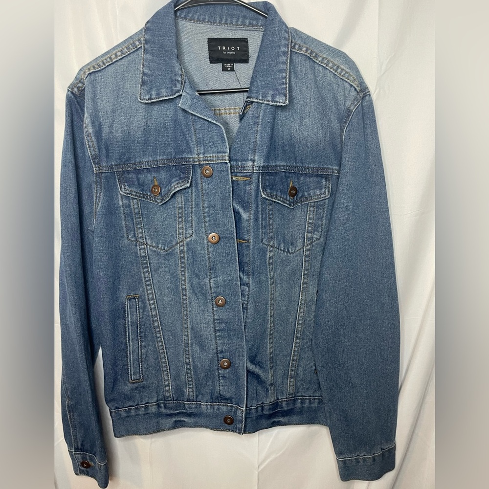 NWT Men’s Size Medium Denim Jean Jacket Triot